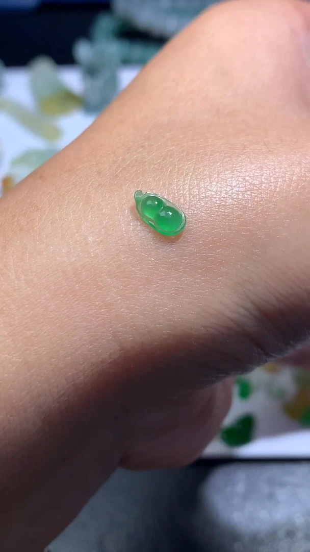 未镶嵌定制翡翠毛货