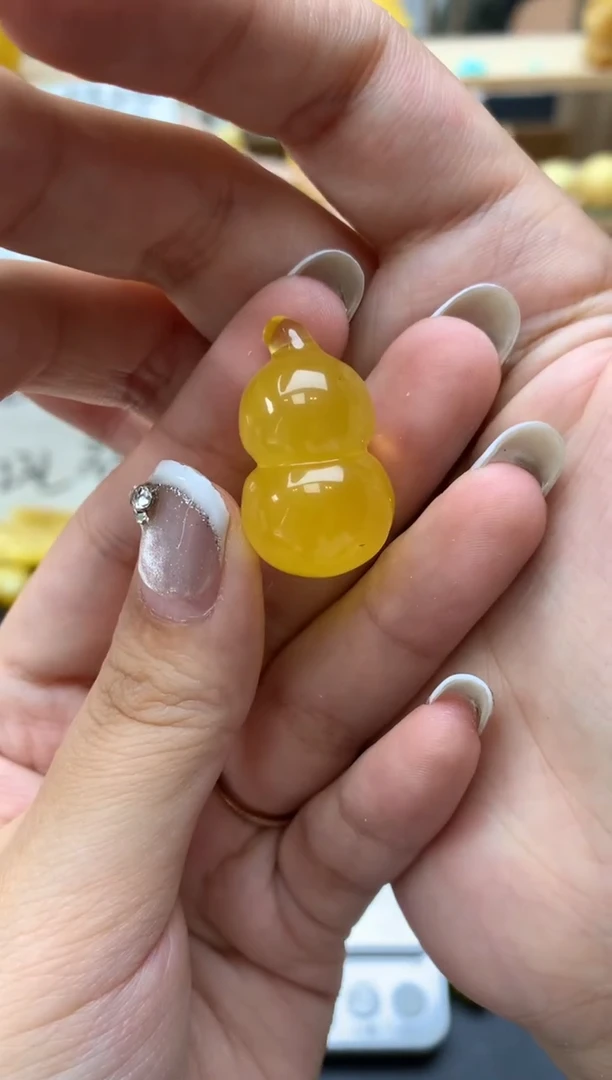 琥珀未镶嵌珠宝奇石096琥珀蜜蜡微瑕