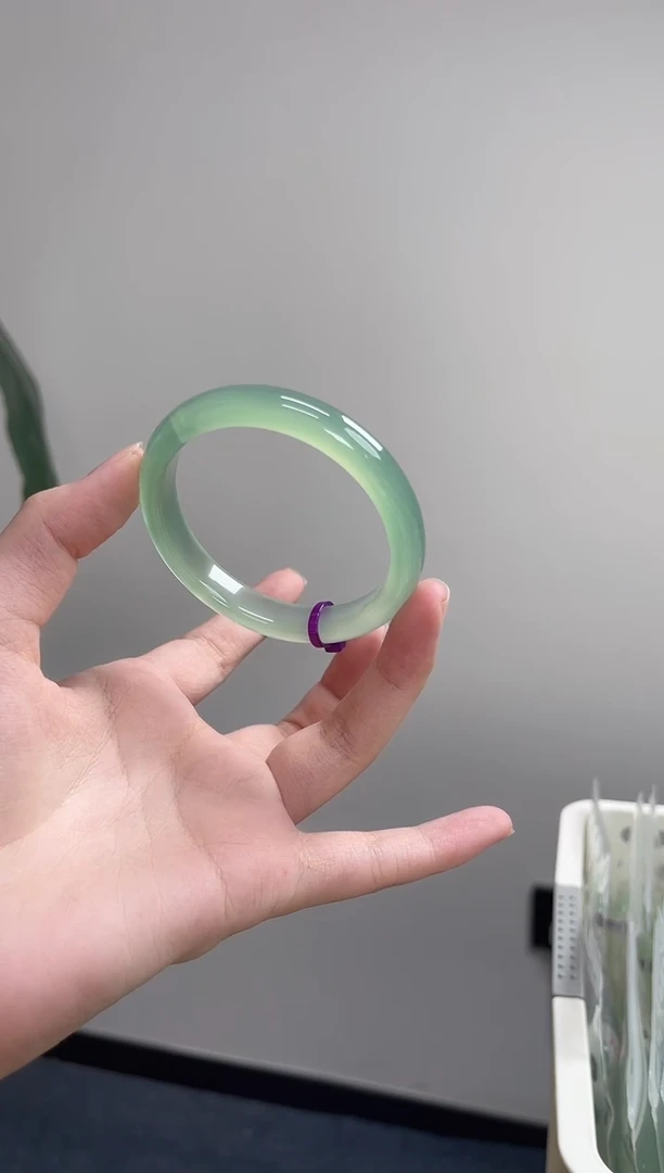 手镯玛瑙/玉髓未镶嵌54正圈