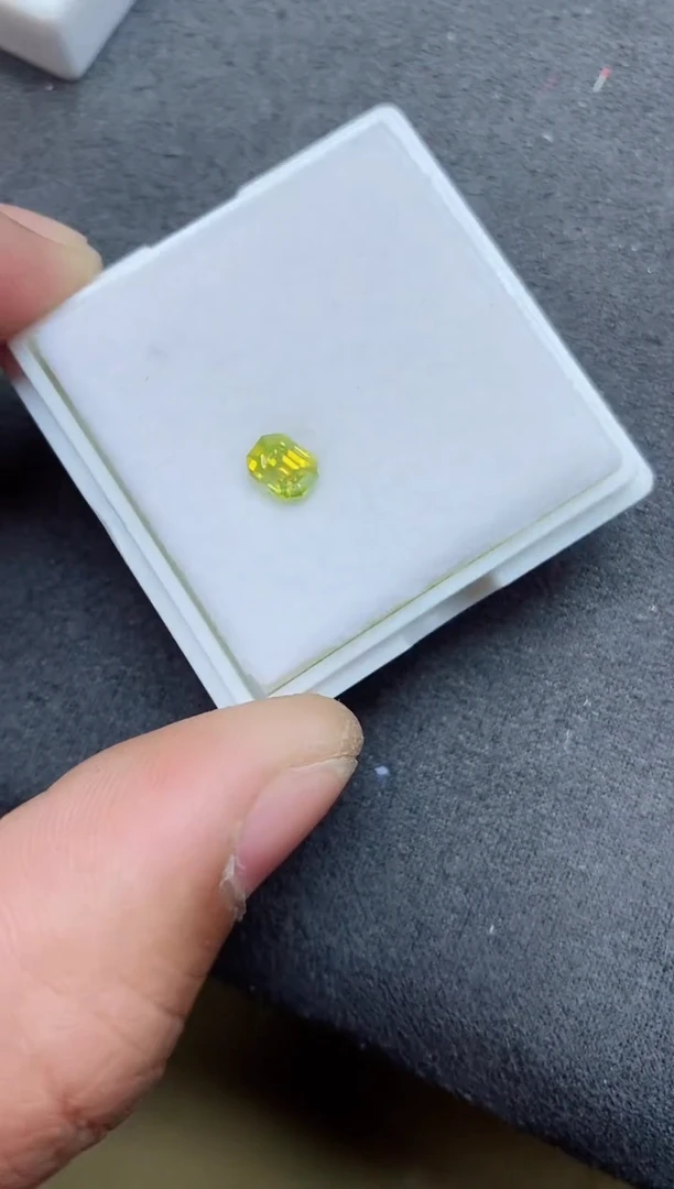 裸石金绿宝石0.93ct