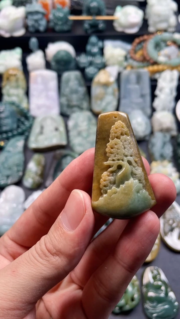 颈饰未镶嵌翡翠3  天然翡翠a货  摇钱树