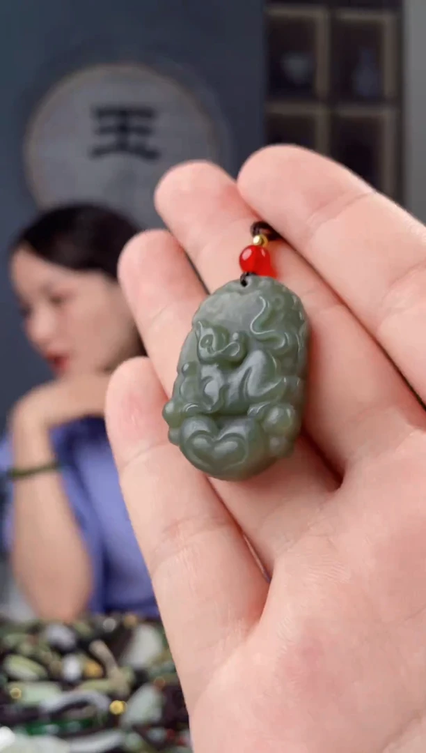 颈饰未镶嵌和田玉拍一发一，多样性发货