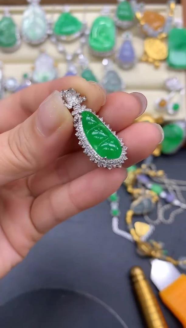 【闪购商品】翡翠颈饰18K金镶嵌610-中国好珍宝