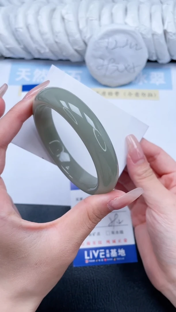 石英质玉手镯未镶嵌T266-59.2