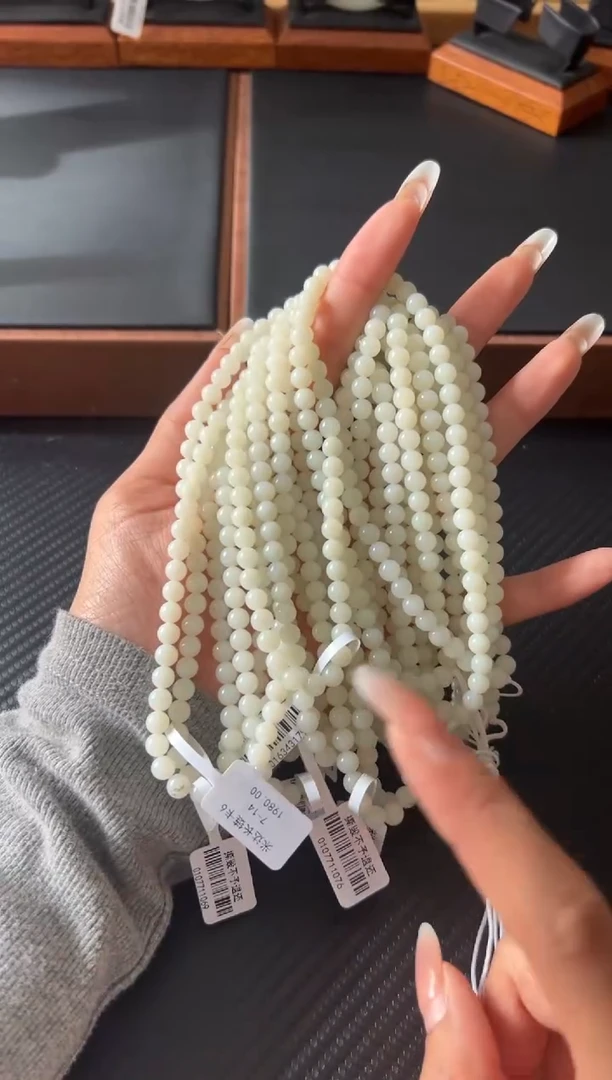 未镶嵌手镯和田玉且末微色差米达卡6多样性发货拍一发一