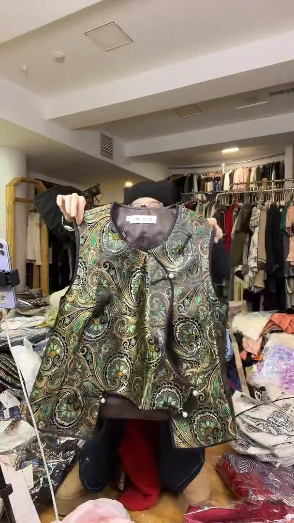 马甲       2XL码    130-140斤（福利）