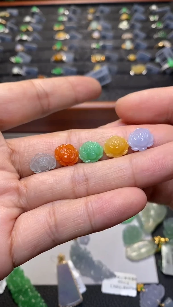颈饰未镶嵌翡翠J****️净货33684