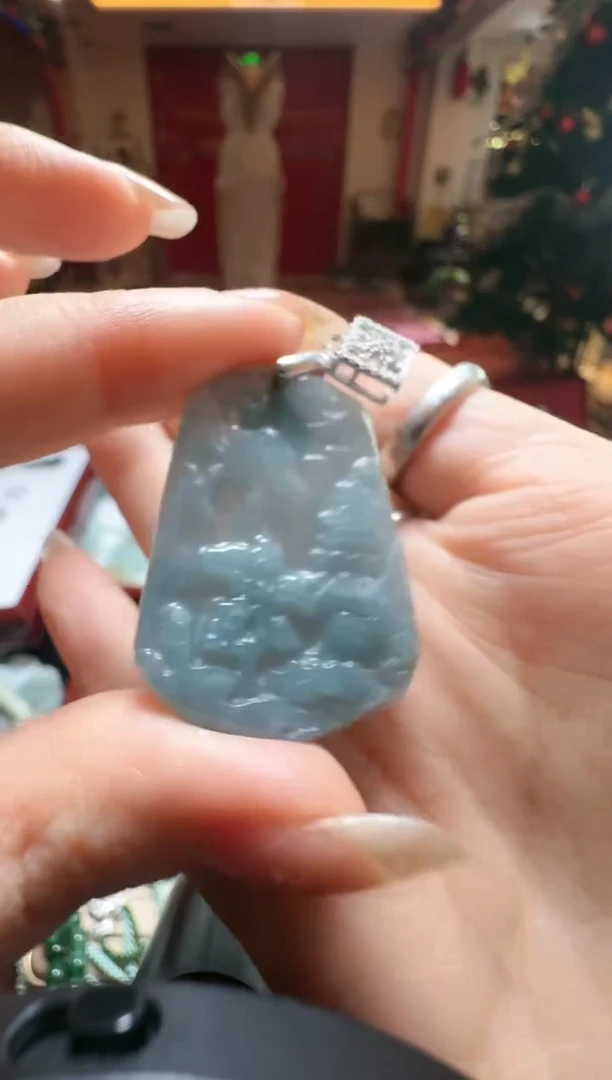 【闪购商品】翡翠吊坠(不含链)未镶嵌翡翠