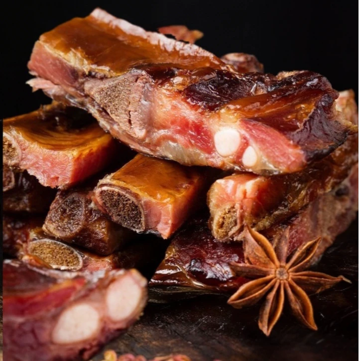 腊排骨正宗烟熏腊肉湖南特产农家自制柴火湘西腊肉排骨猪脚腊猪蹄