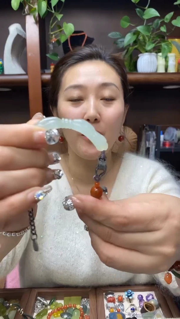 未镶嵌岫玉手链多样性发货其中发一