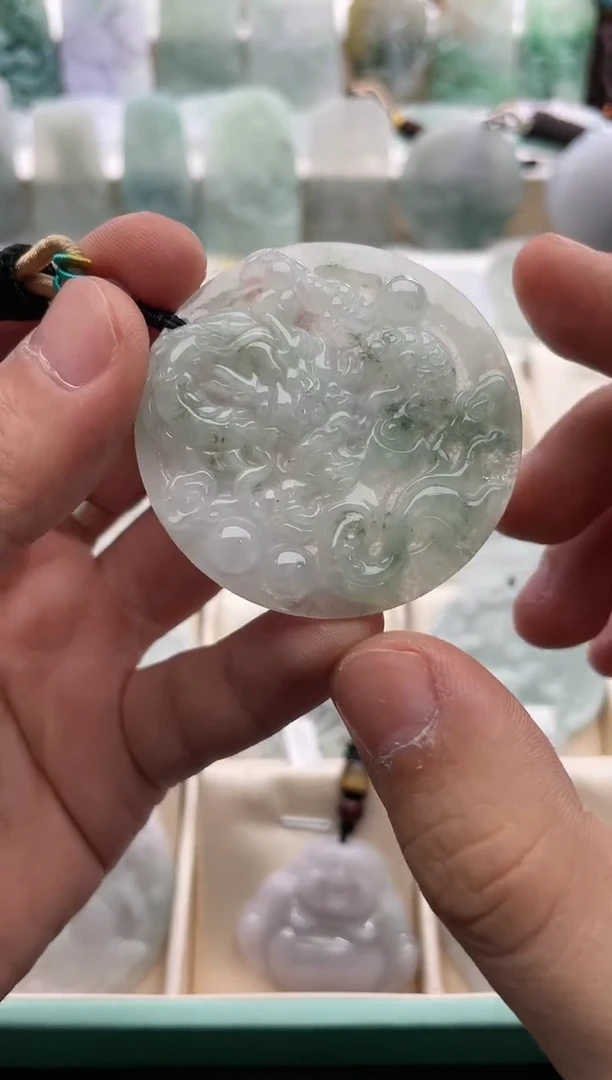 【闪购商品】翡翠颈饰未镶嵌..../2/26/ 51