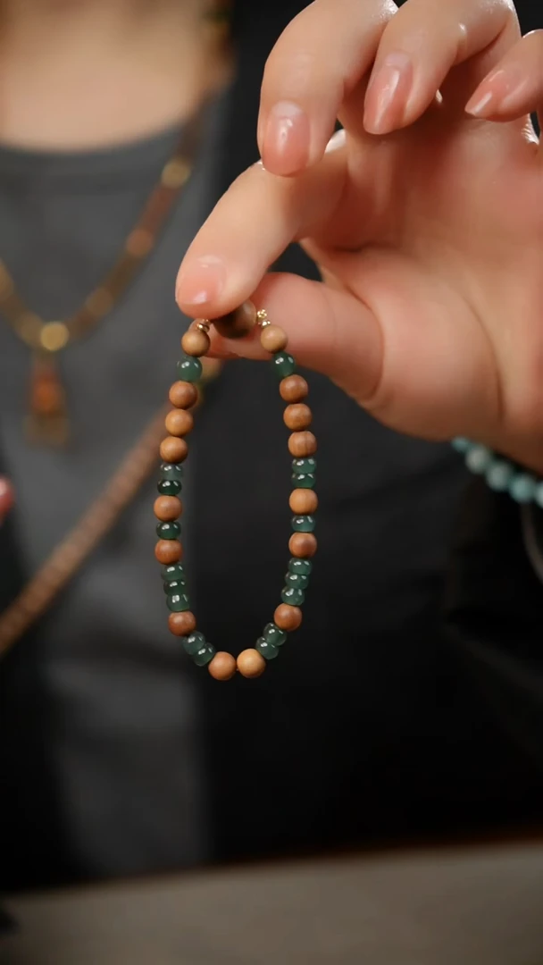 【闪购商品】檀香木手串未镶嵌单圈