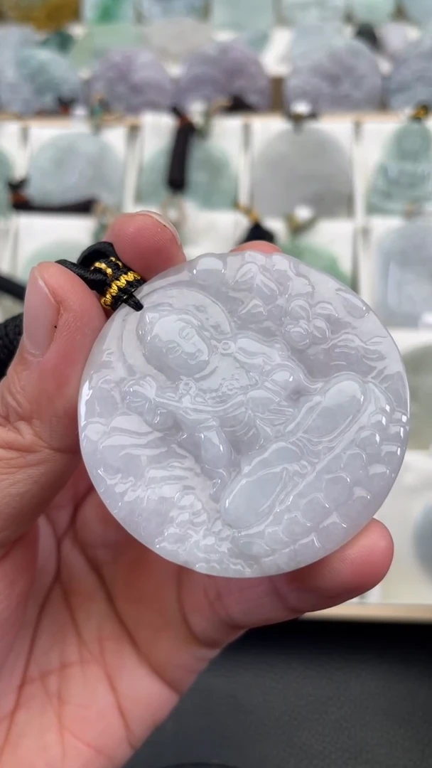 颈饰未镶嵌翡翠天然缅甸翡翠A货69