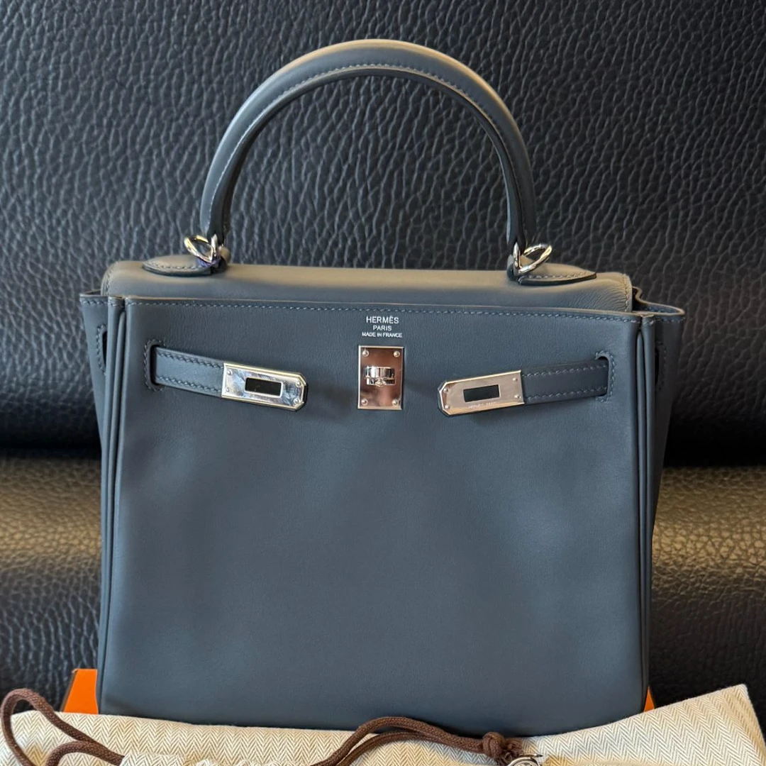 99新 Hermes/爱马仕 爱马仕kelly25雾霾灰银扣S皮W刻9153031