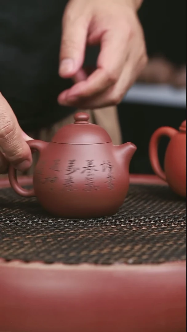 茶壶紫砂全手工底槽清龙蛋刻绘160CC