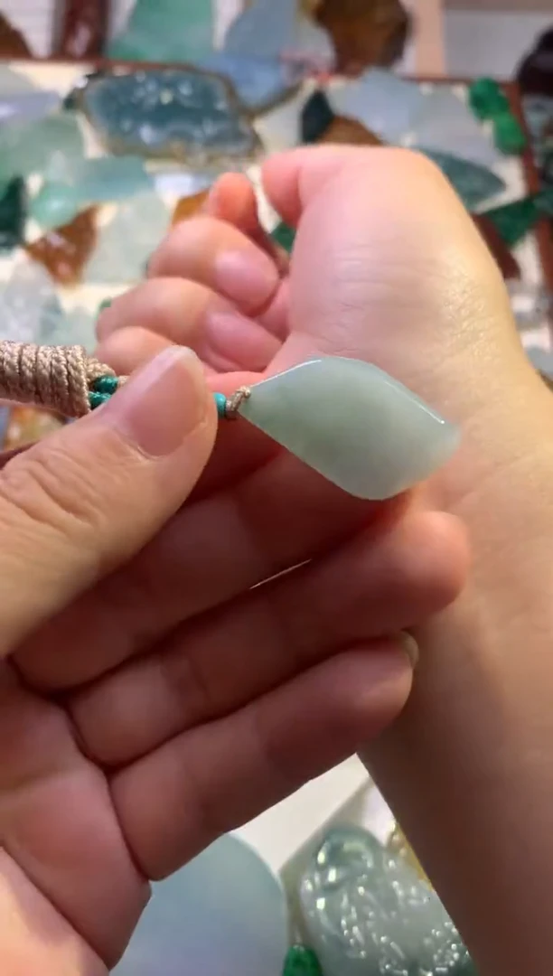 【闪购商品】翡翠颈饰未镶嵌吊坠