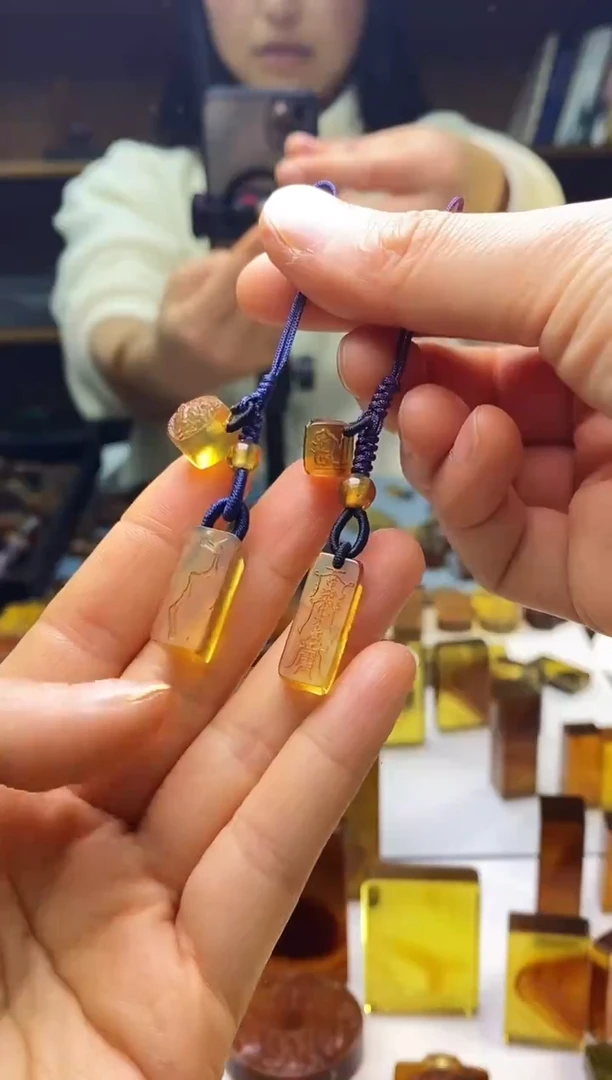 琥珀颈饰未镶嵌SN92-65（两个）