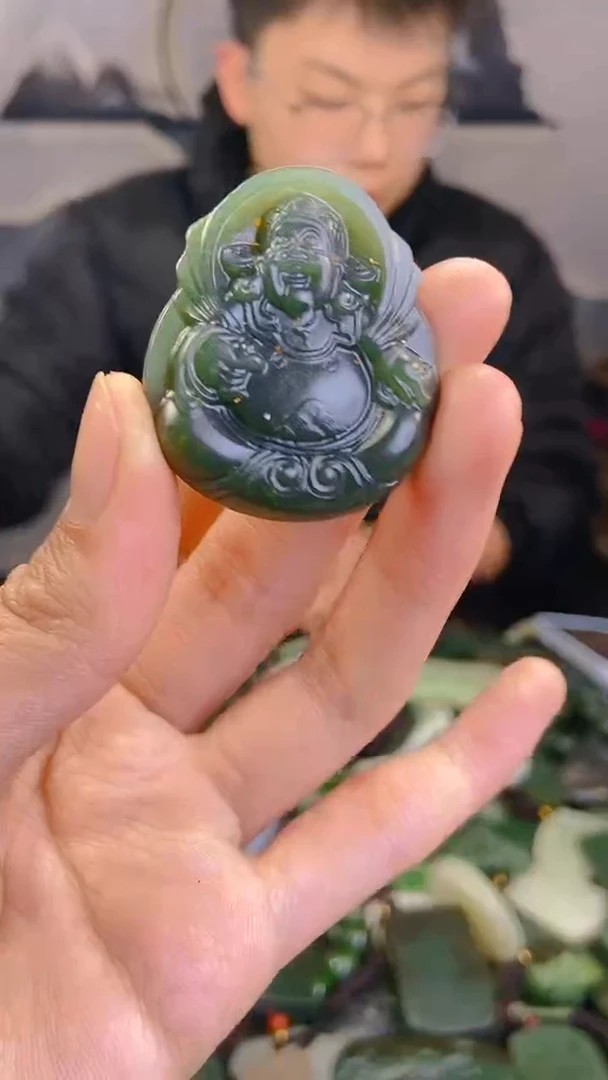 颈饰未镶嵌和田玉4