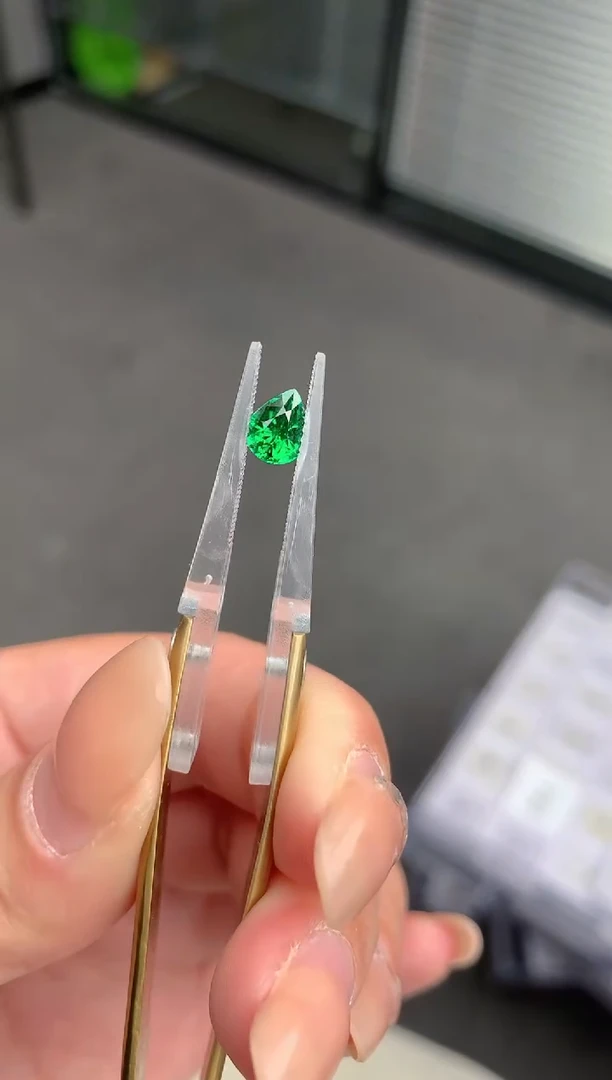 【闪购商品】石榴石（沙弗莱）裸石未镶嵌1ct沙弗莱