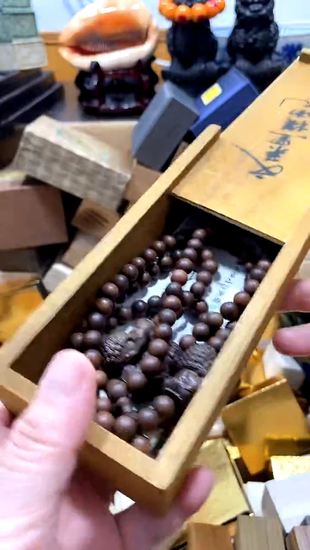 石英石铁合金南**柱精美手手链链一个