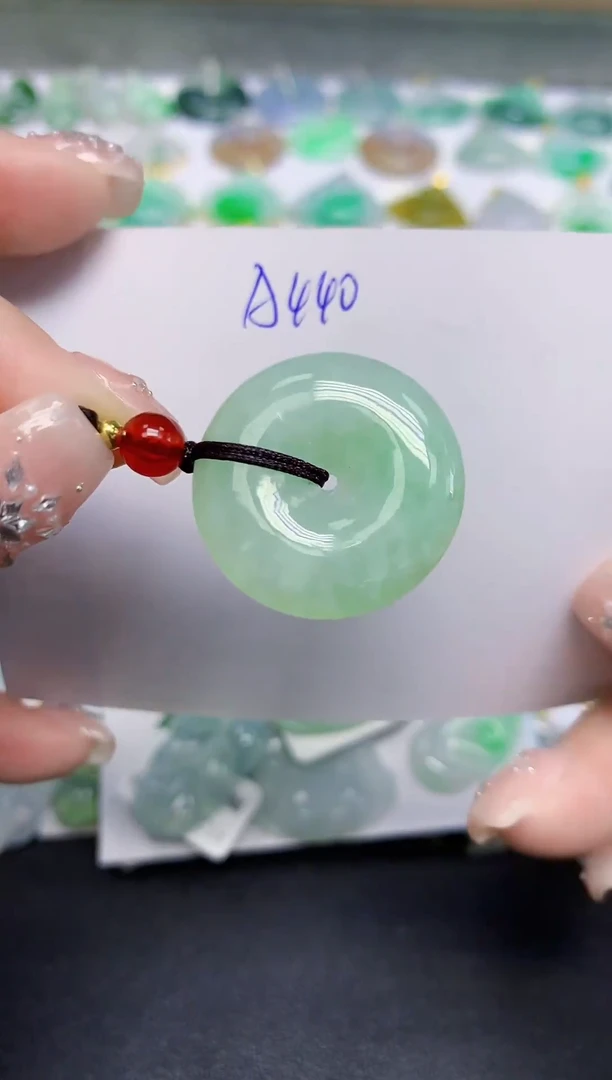 颈饰未镶嵌翡翠天然缅甸翡翠A货翡翠百元以上9元证书费自理