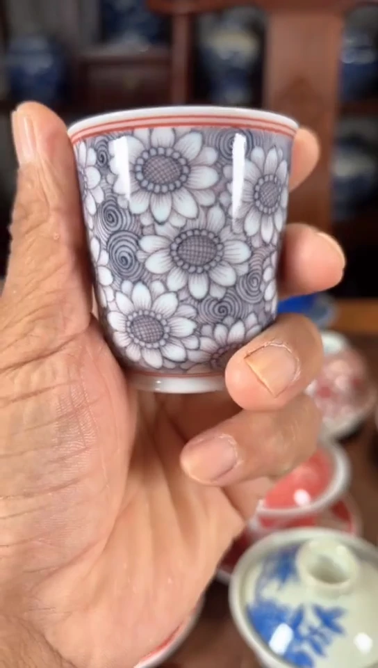 柴窑釉里红葵花纹杯杯