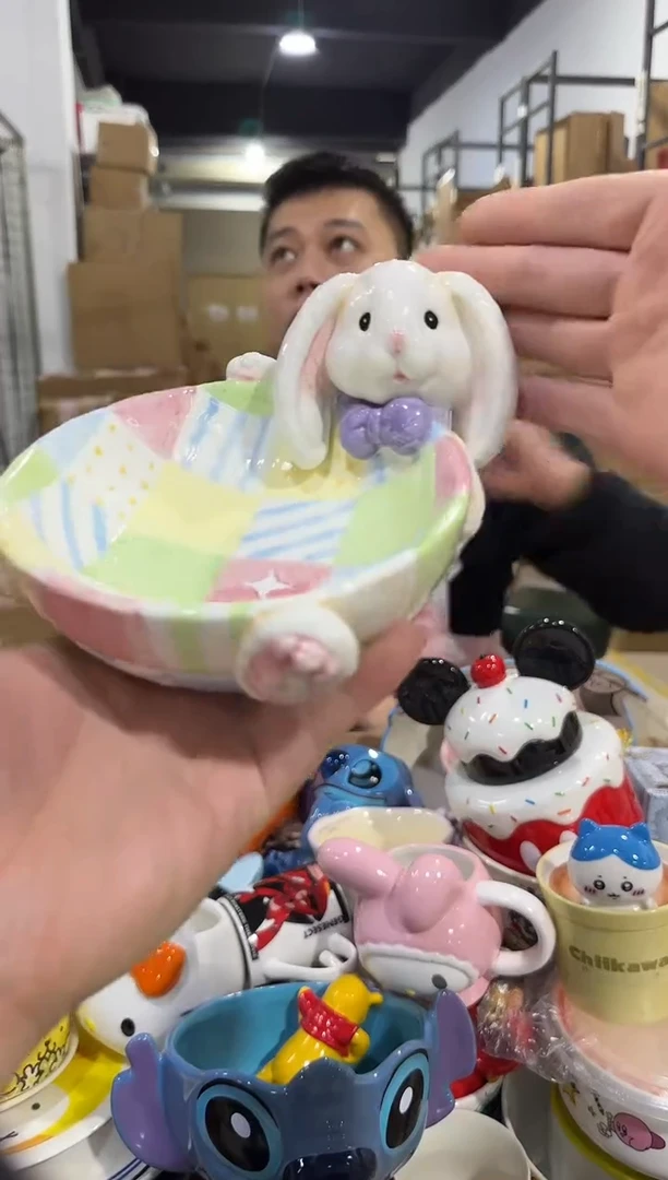 瓷片绿色原盒兔子碗