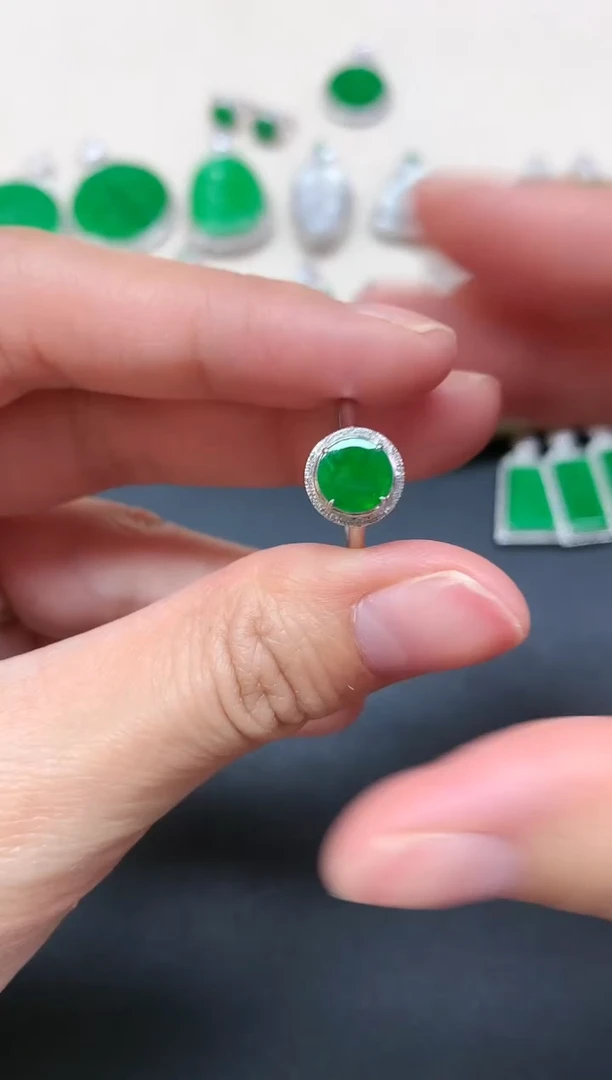 【闪购商品】翡翠戒指18K金镶嵌A23|2680