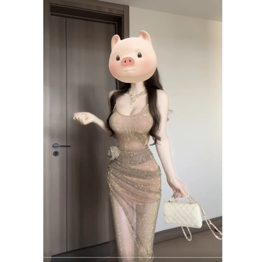 【甜星】显瘦辣妹爆闪亮片褶皱收腰露背连衣裙party礼服气质女