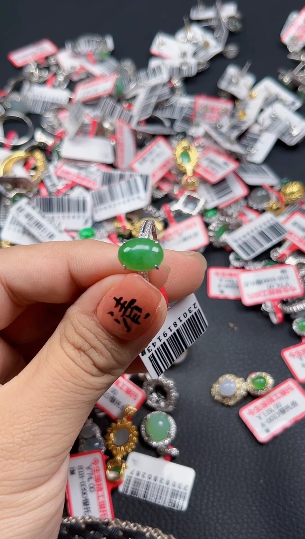 银S925镶嵌戒指翡翠天然A货缅甸翡翠