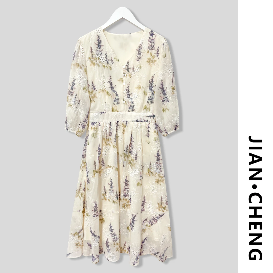 【简柽】刺绣V领茶歇连衣裙X304-A66-3505