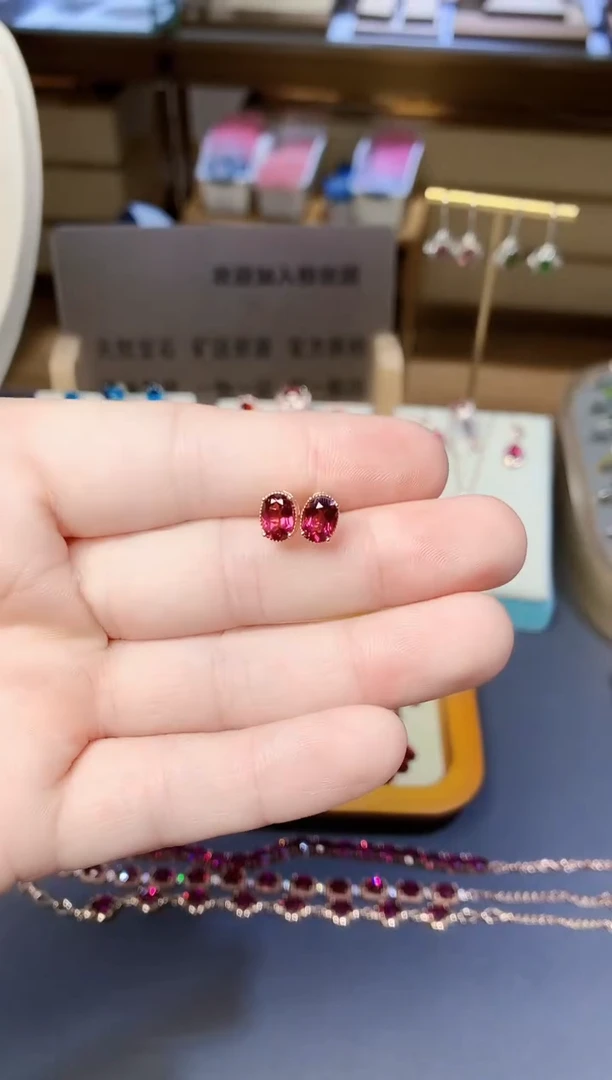 银S925镶嵌耳坠石榴石天然镁铝