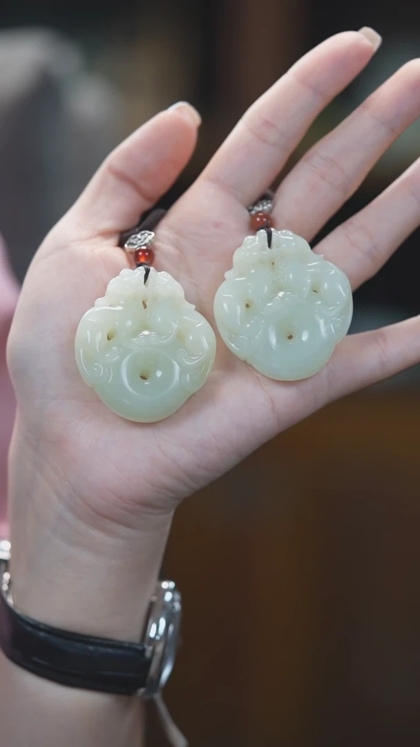 未镶嵌岫玉吊坠双貔貅，多样性发货其一