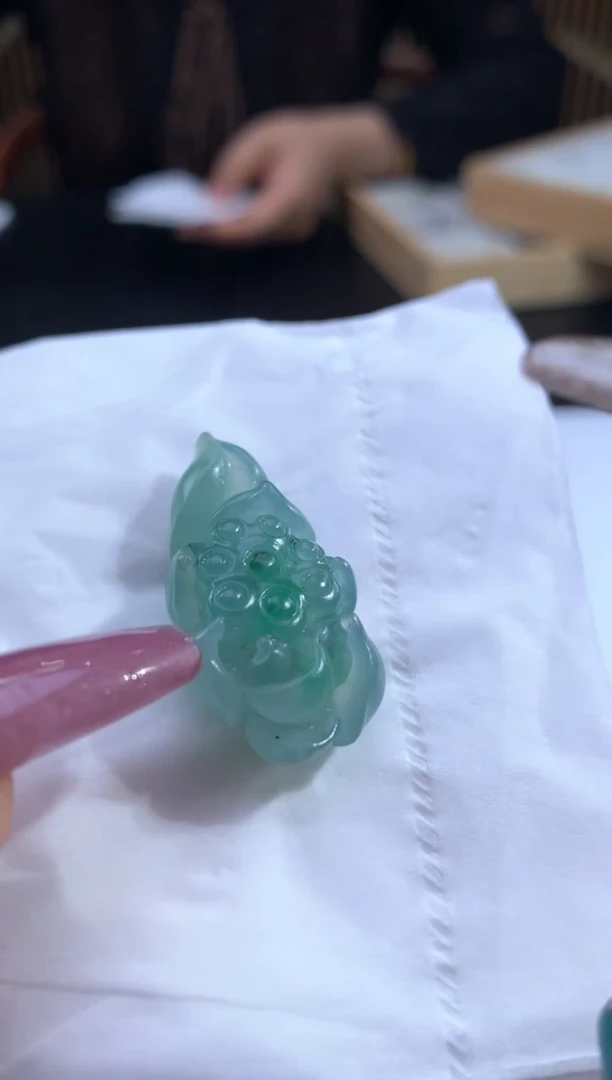 未镶嵌定制翡翠释*翡翠