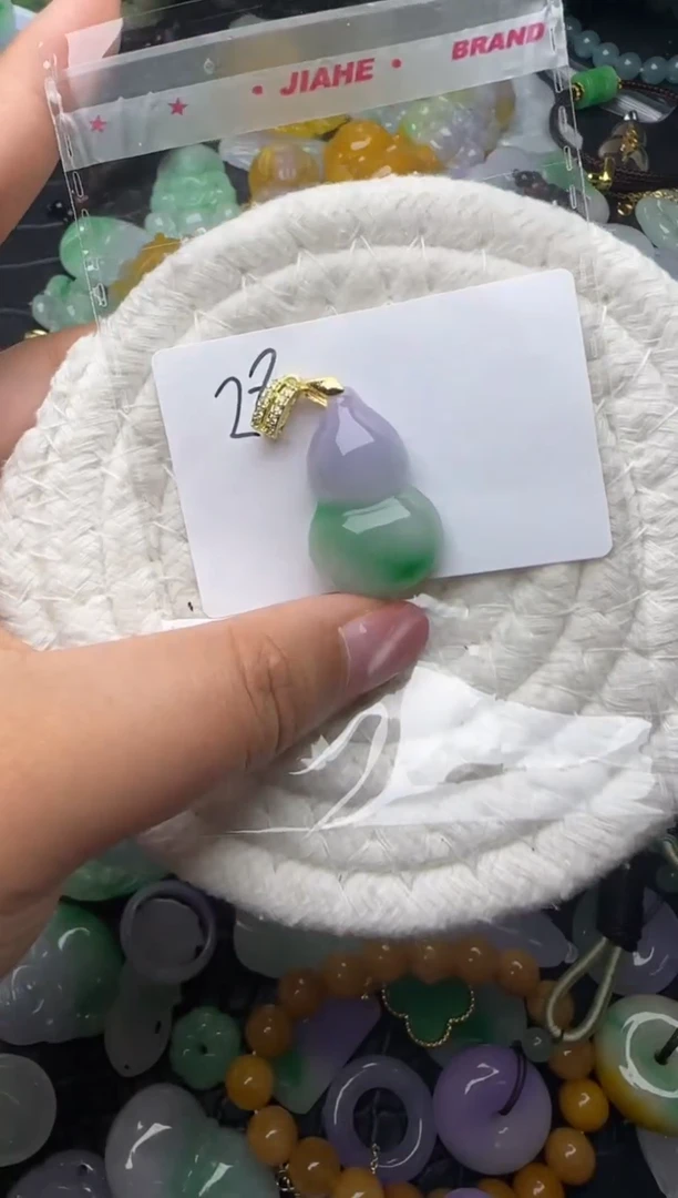 颈饰未镶嵌翡翠缅甸翡翠吊坠