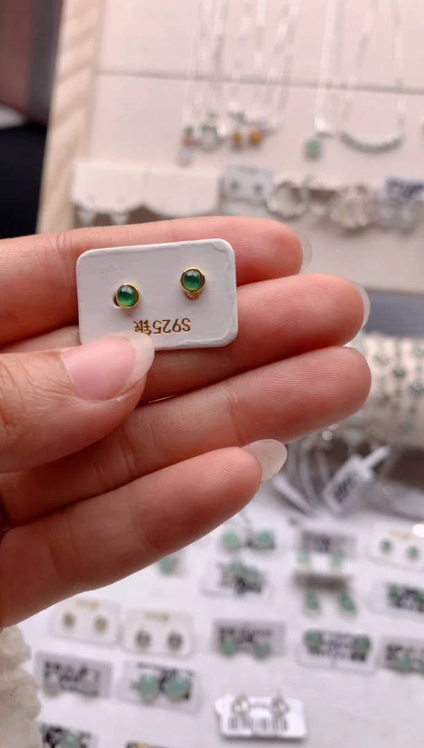 【闪购商品】翡翠耳饰银S925镶嵌1号