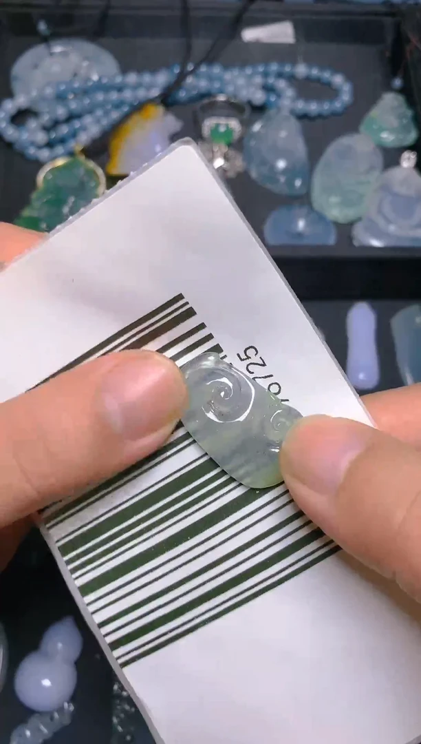 吊坠(不含链)未镶嵌翡翠吊坠