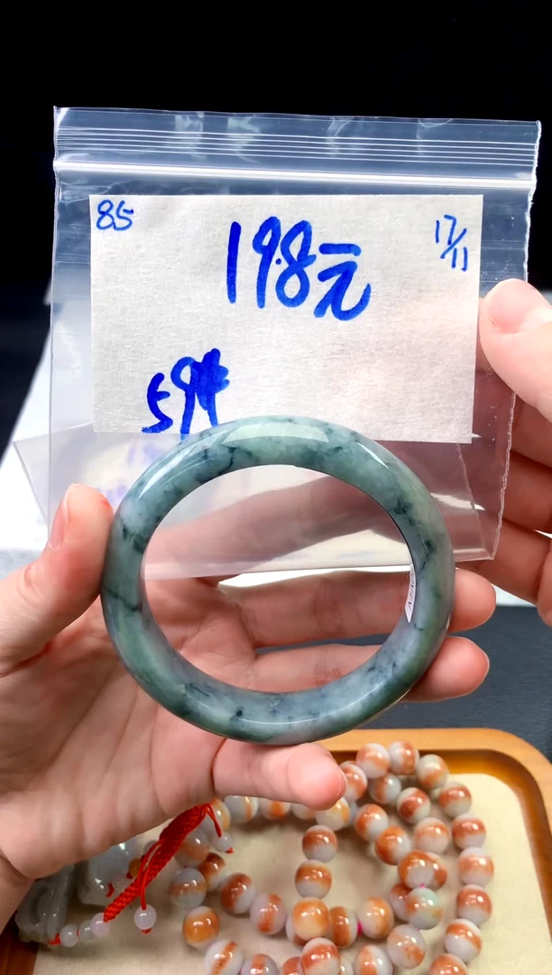 未镶嵌定制翡翠85毛货需精细抛光手镯拍一发一
