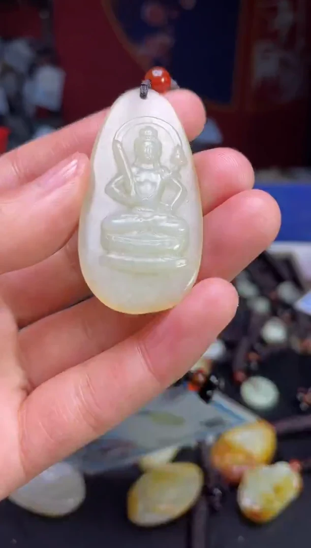 颈饰未镶嵌和田玉1