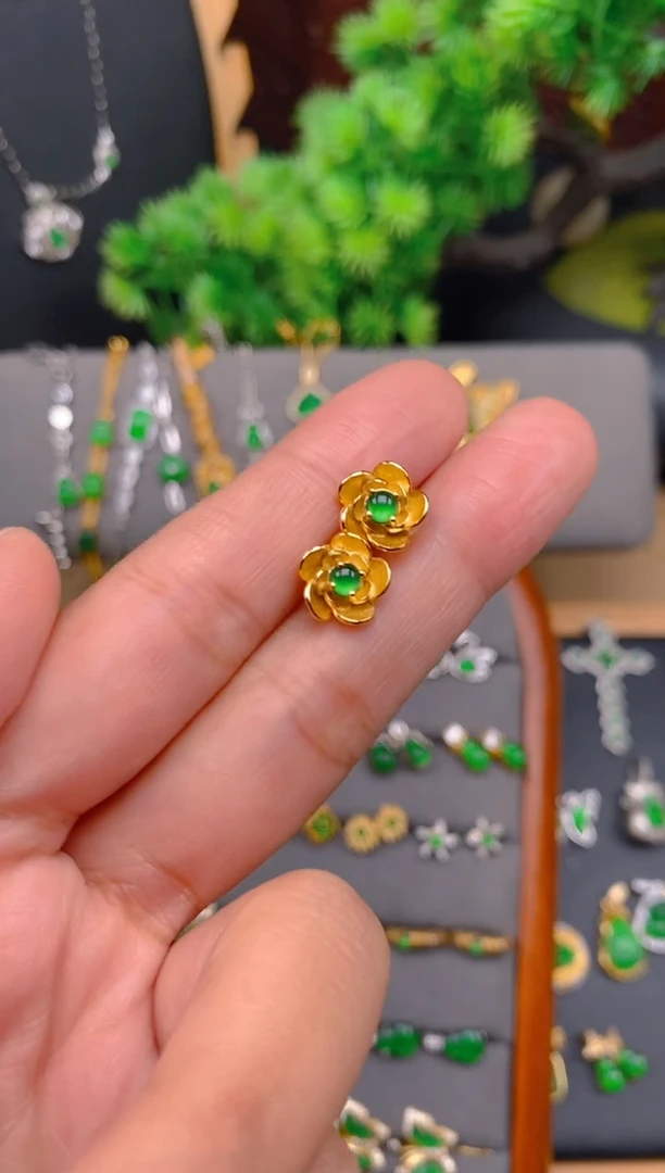 银S925镶嵌翡翠耳饰花朵耳饰