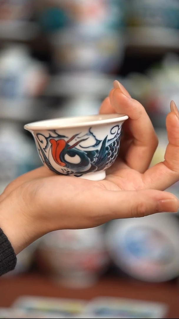 瓷片昨明闲适压手杯（福利价格）