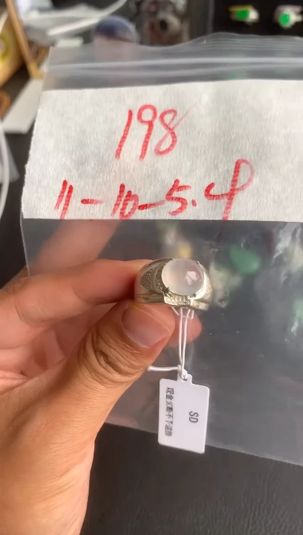 未镶嵌定制翡翠缅甸A货翡翠，拍一发一