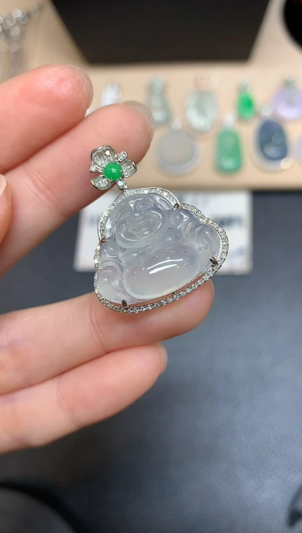 【闪购商品】翡翠颈饰18K金镶嵌佛公【无服务费