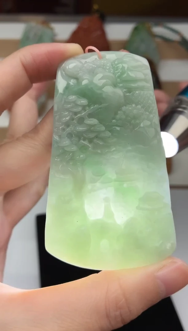 颈饰未镶嵌翡翠牌子