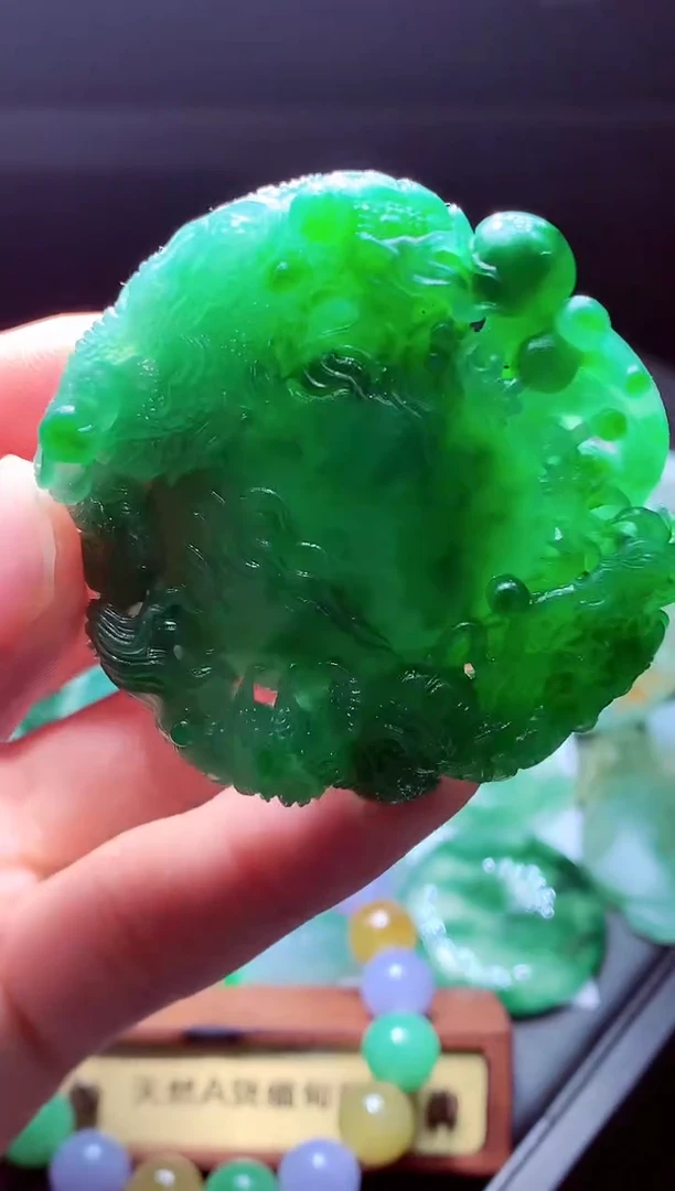 未镶嵌定制翡翠七*#毛货翡翠定制