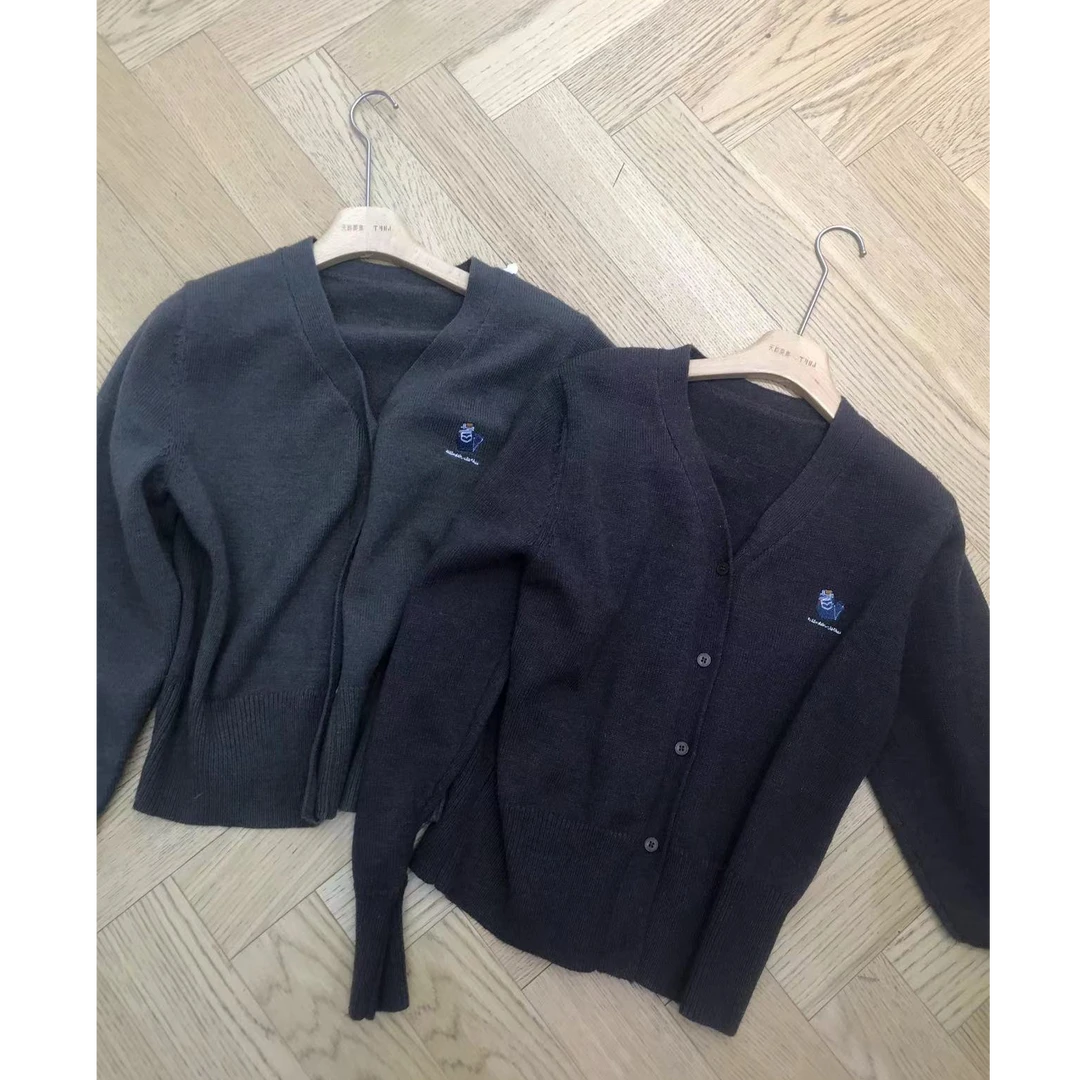 【no退no换 谨慎下单】V领刺绣针织开衫 99173