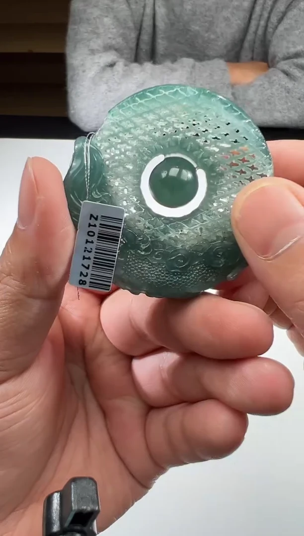 吊坠(不含链)未镶嵌翡翠吊坠-多样发其一