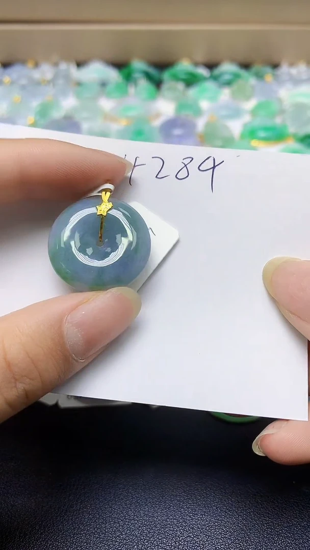 翡翠18K金镶嵌颈饰天然缅甸翡翠A货