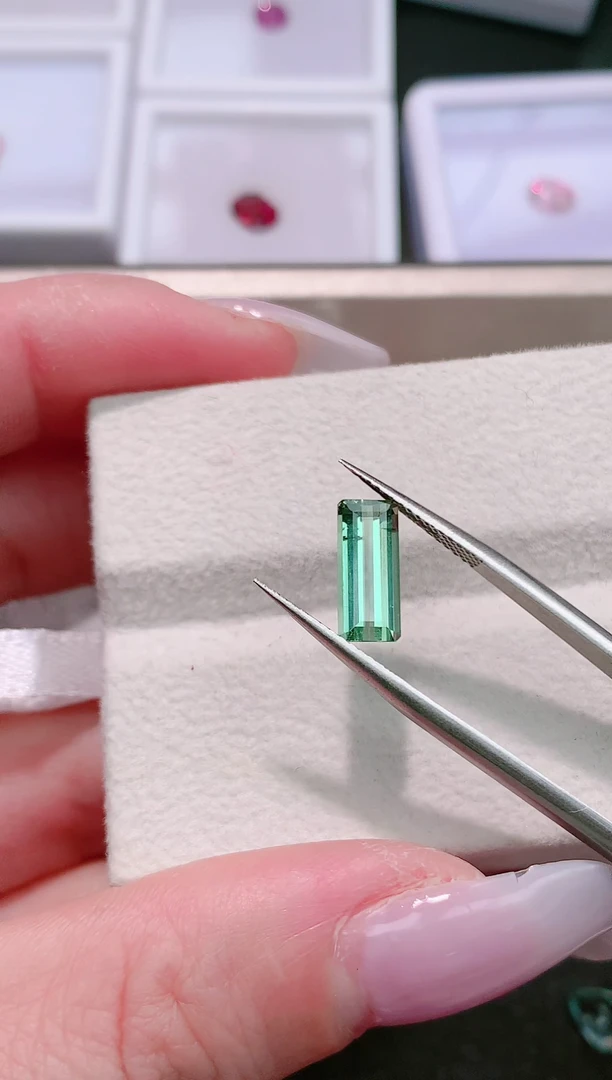 未镶嵌珠宝半成品碧玺2.04ct