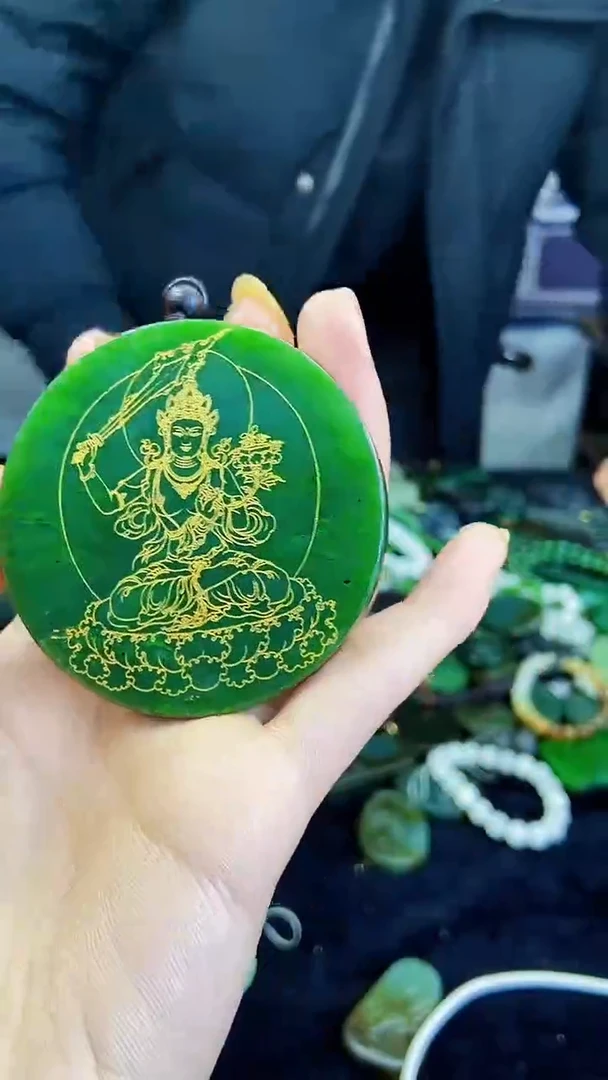 颈饰未镶嵌和田玉1
